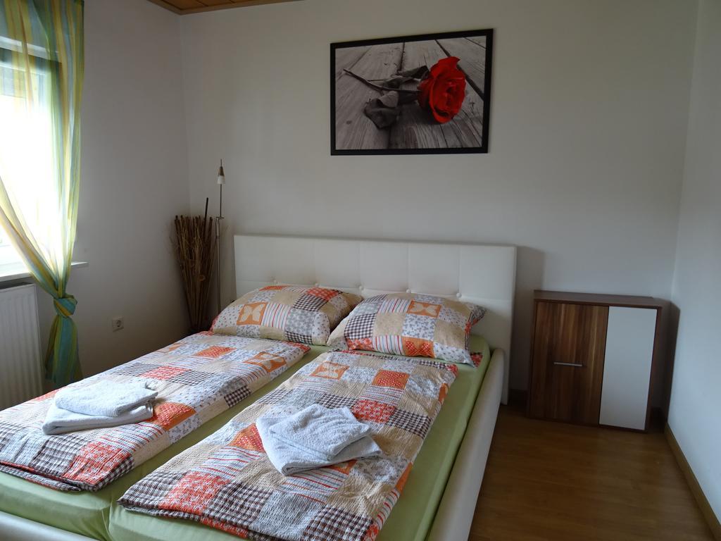 Apartment Euro As Kappel-Grafenhausen Dış mekan fotoğraf