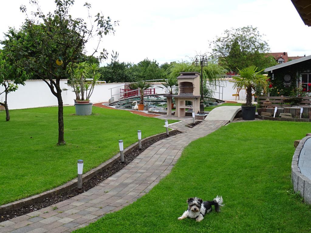 Apartment Euro As Kappel-Grafenhausen Dış mekan fotoğraf